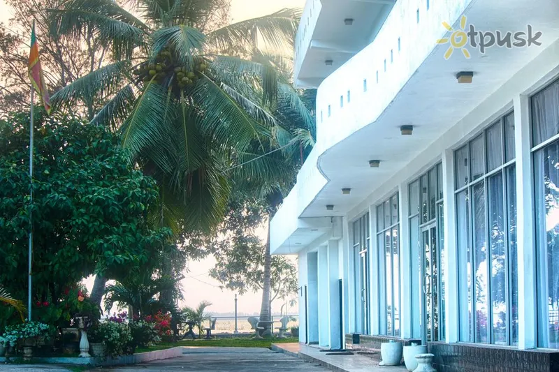 Фото отеля White Palace 3* Negombo Šri Lanka išorė ir baseinai