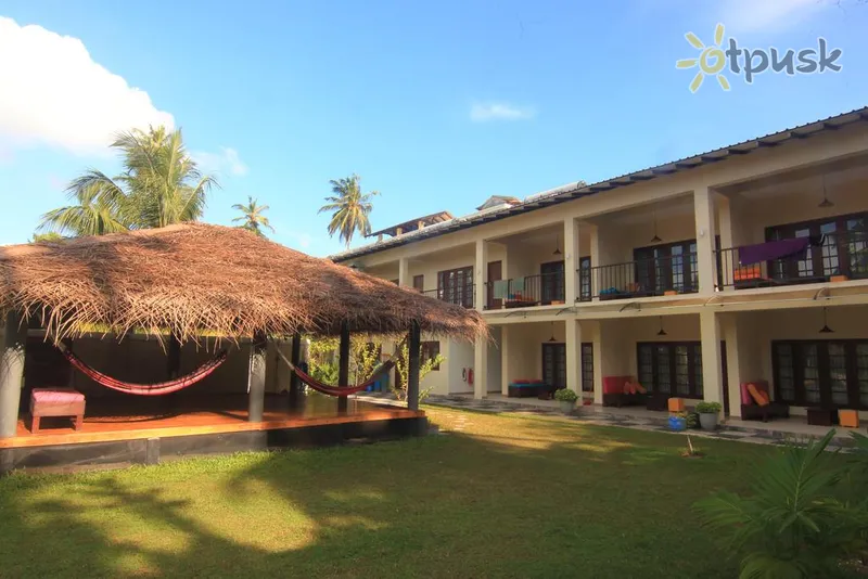 Фото отеля JJ's Hostel Mirissa 2* Матара Шрі Ланка екстер'єр та басейни