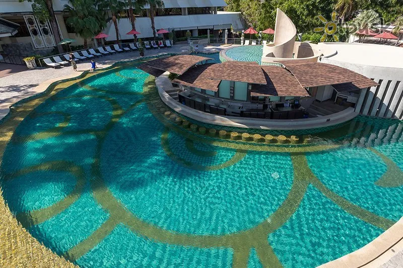 Фото отеля Andaman Embrace Patong 4* о. Пхукет Таиланд экстерьер и бассейны