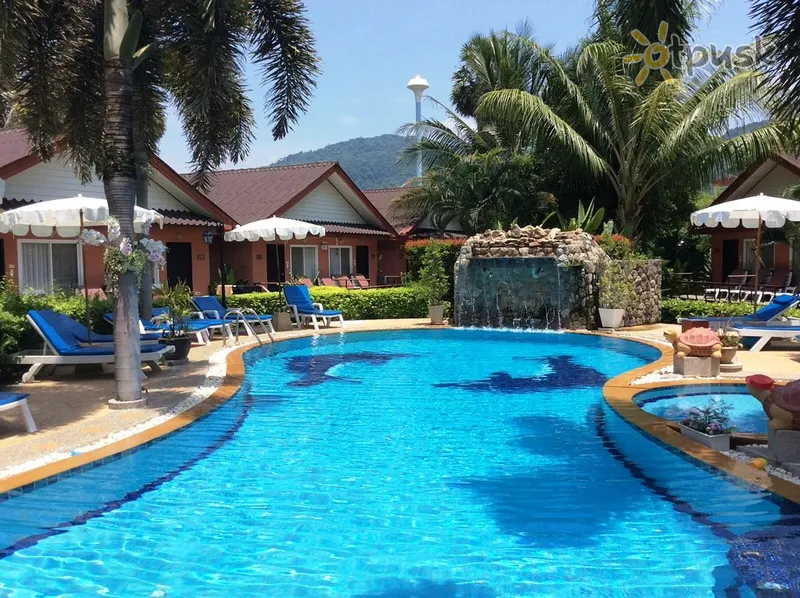 Фото отеля Andaman Seaside Resort 3* о. Пхукет Таїланд екстер'єр та басейни