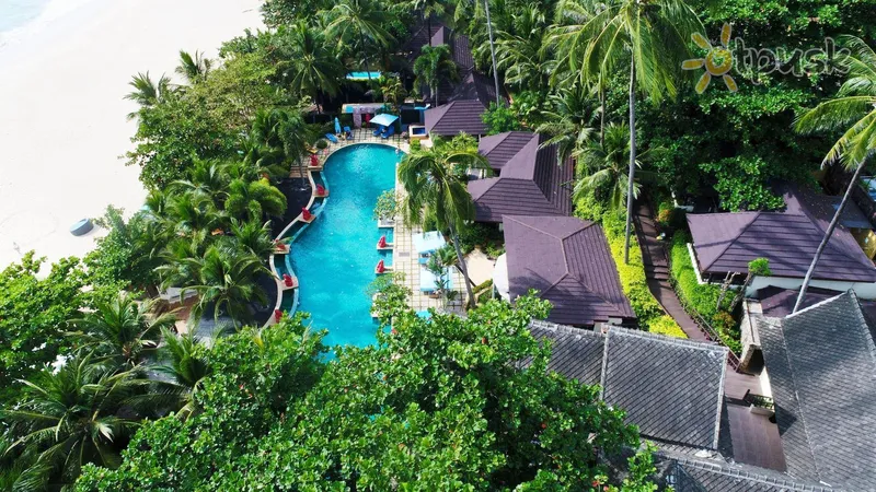 Фото отеля Andaman White Beach Resort 4* о. Пхукет Таїланд екстер'єр та басейни
