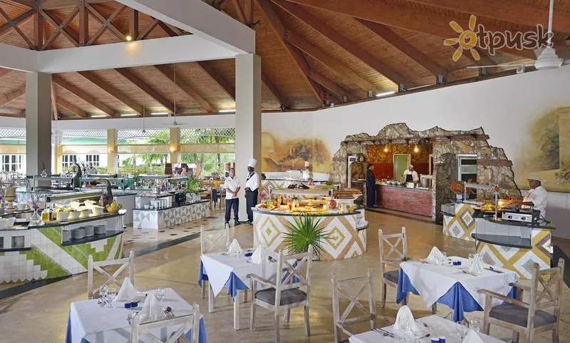Фото отеля Sol Cayo Largo Hotel 4* о. Кайо-Ларго Куба бари та ресторани