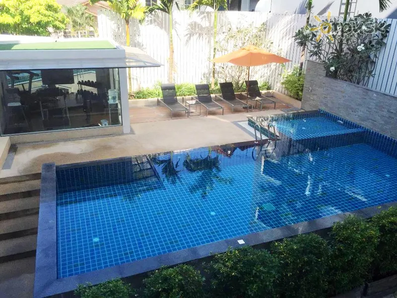 Фото отеля Citrus Patong Hotel by Compass Hospitality 3* о. Пхукет Таиланд экстерьер и бассейны