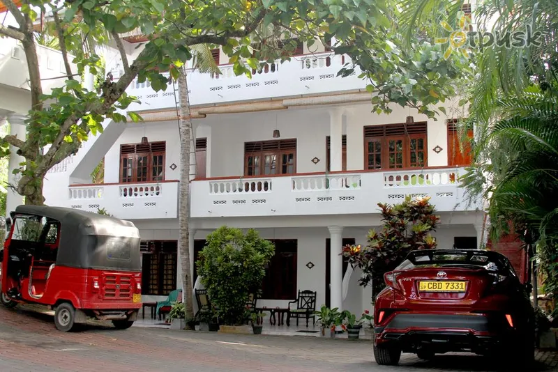 Фото отеля Happynight & Restaurant 2* Унаватуна Шрі Ланка екстер'єр та басейни