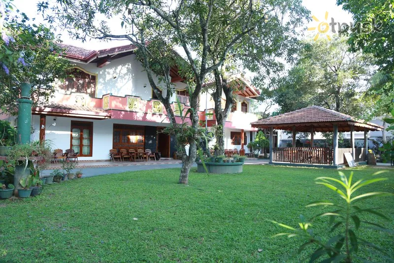 Фото отеля Sumal Villa 1* Берувела Шри-Ланка экстерьер и бассейны