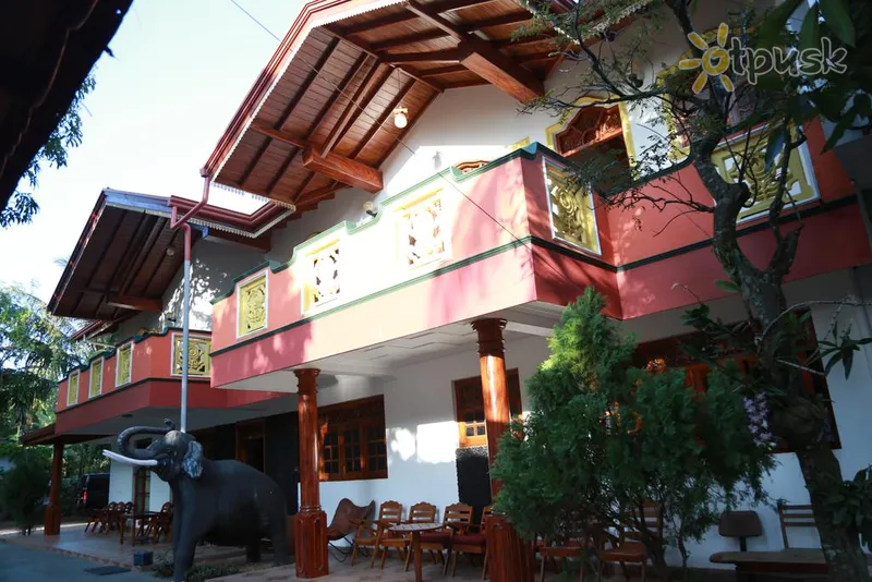 Фото отеля Sumal Villa 1* Берувела Шри-Ланка экстерьер и бассейны