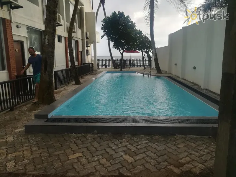 Фото отеля Rock Fort Beach Resort & Spa 4* Unawatuna Šri Lanka išorė ir baseinai