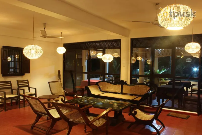 Фото отеля Hideaway Hikkaduwa 1* Хиккадува Шри-Ланка лобби и интерьер