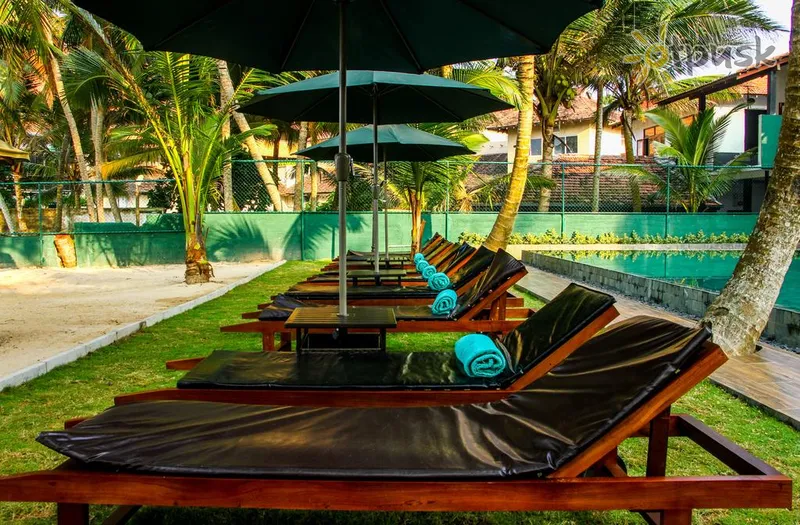 Фото отеля Hikka FnR Villa 3* Хіккадува Шрі Ланка екстер'єр та басейни