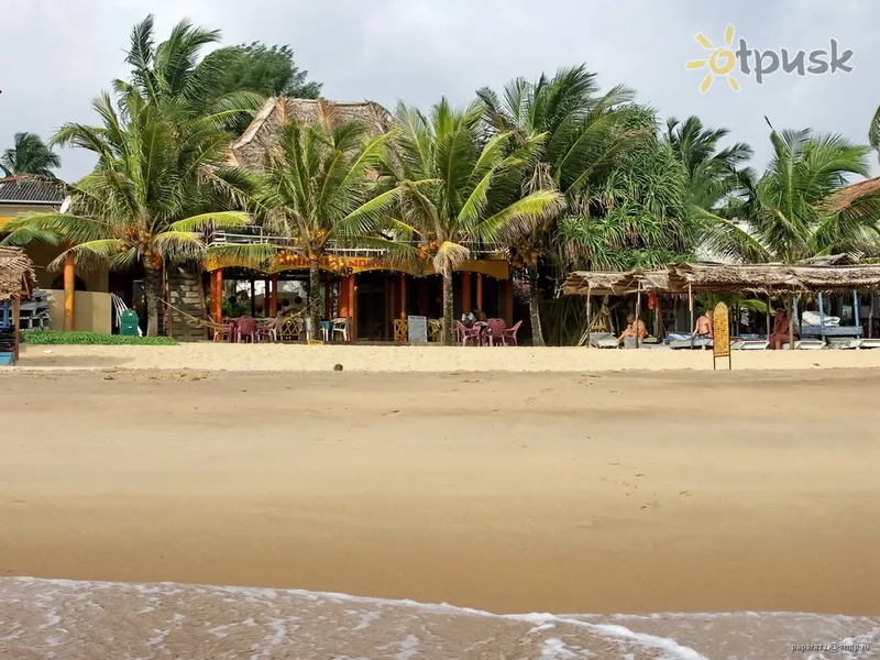 Фото отеля Intl Beach Hotel 2* Hikaduva Šrilanka pludmale