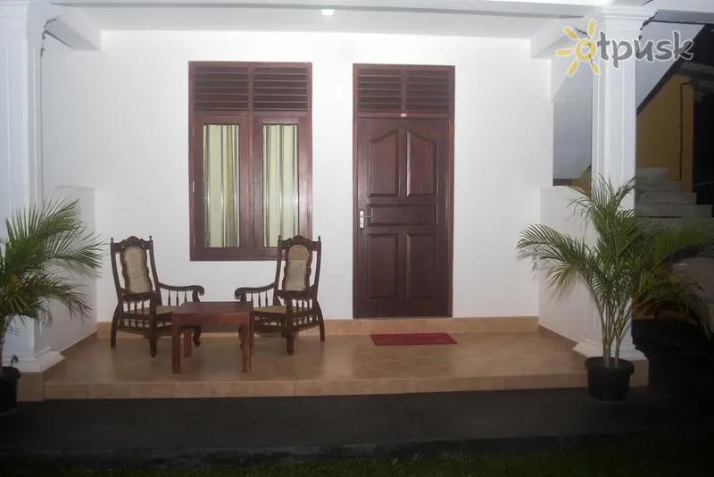 Фото отеля Villa De White Sambur 3* Хіккадува Шрі Ланка номери