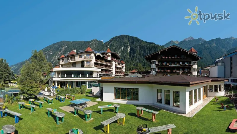 Фото отеля Strass Sporthotel 4* Mayrhofenas Austrija išorė ir baseinai