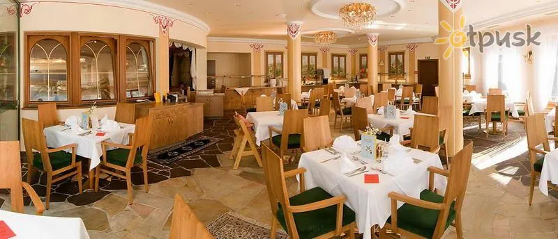 Фото отеля Strass Hotel 4* Mayrhofen Austrija bāri un restorāni