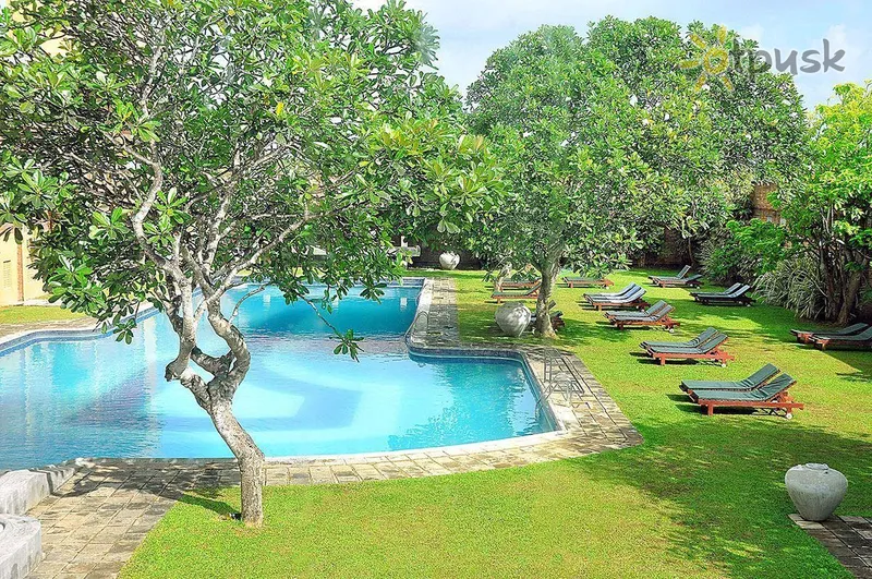 Фото отеля The Long Beach Resort & Spa 4* Коггала Шри-Ланка экстерьер и бассейны