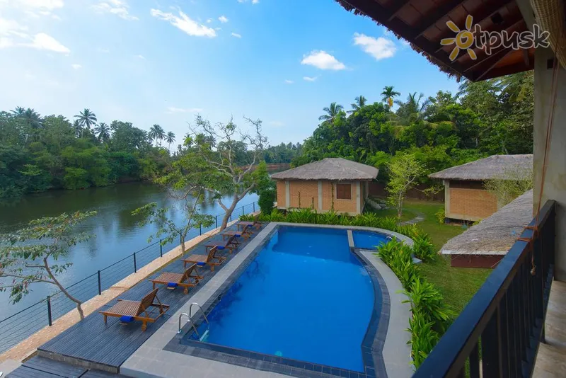 Фото отеля Karunakarala Ayurveda Resort 3* Негомбо Шри-Ланка экстерьер и бассейны
