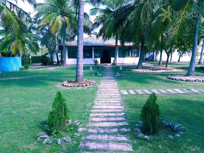 Фото отеля Pearl Oceanic Resort 3* Trincomalee Šri Lanka išorė ir baseinai