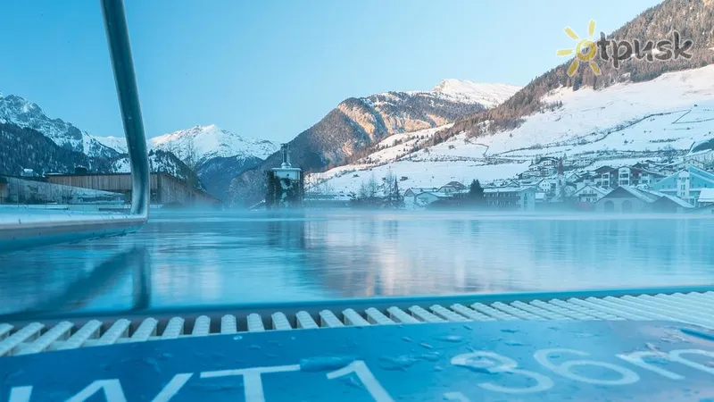 Фото отеля Mein Almhof Superior Hotel 4* Nauders Austrija išorė ir baseinai