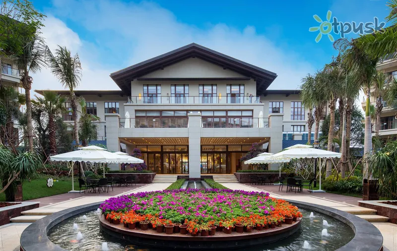 Фото отеля RoEasy Hospitality Hotel 5* о. Хайнань Китай екстер'єр та басейни
