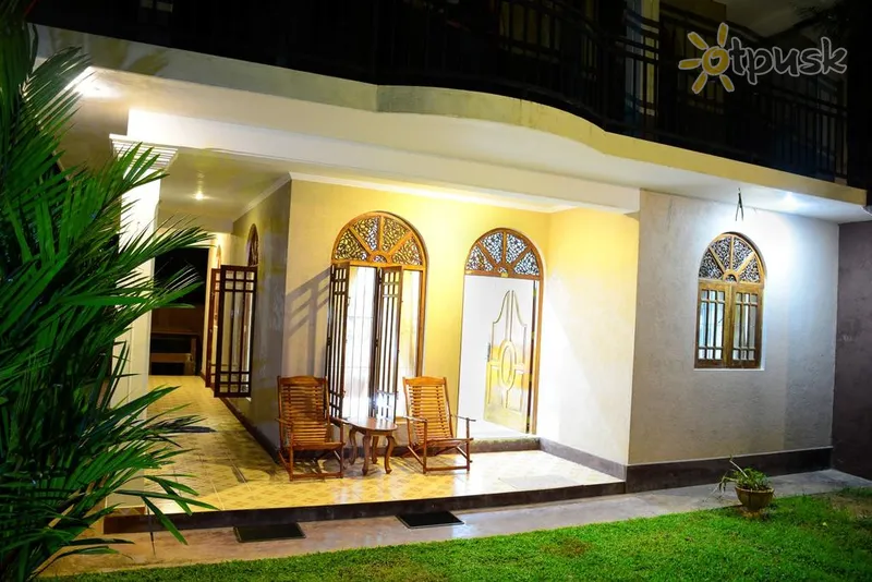 Фото отеля Tujan Villa 1* Хиккадува Шри-Ланка номера