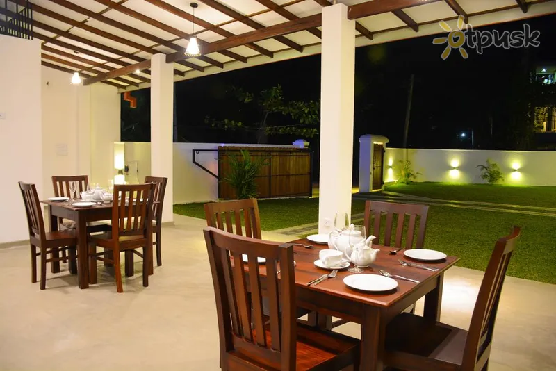 Фото отеля Weleges Place 3* Hikaduva Šri Lanka barai ir restoranai