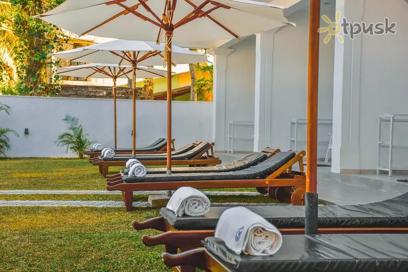 Фото отеля Weleges Place 3* Хіккадува Шрі Ланка екстер'єр та басейни