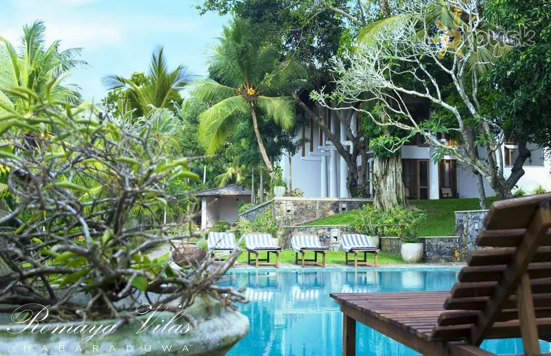 Фото отеля Romaya Villa 2* Унаватуна Шрі Ланка екстер'єр та басейни