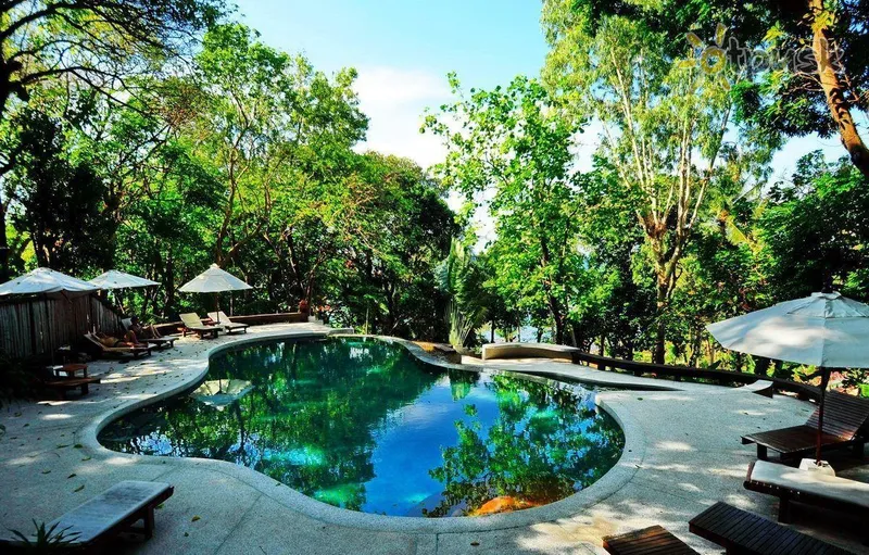 Фото отеля Baan Krating Phuket Resort 3* о. Пхукет Таиланд экстерьер и бассейны