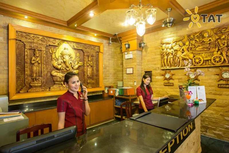 Фото отеля Bangkok Residence 3* о. Пхукет Таїланд лобі та інтер'єр