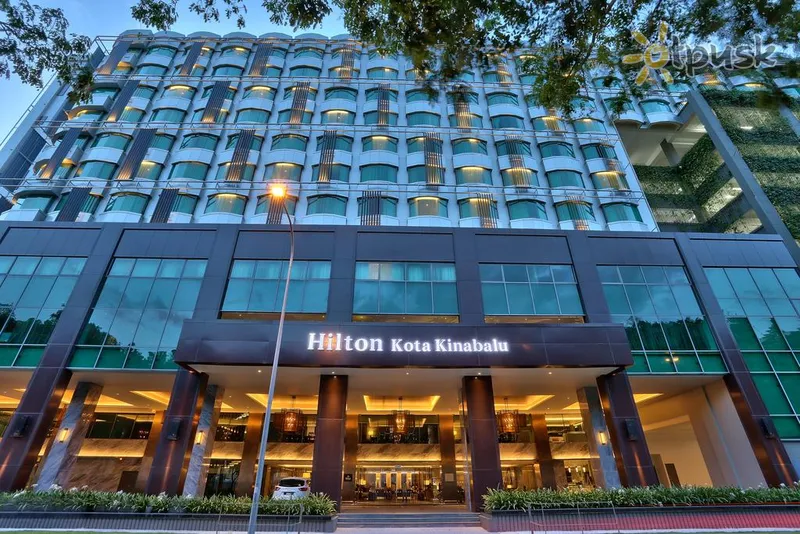 Фото отеля Hilton Kota Kinabalu 5* Kota Kinabalu Malaizija išorė ir baseinai