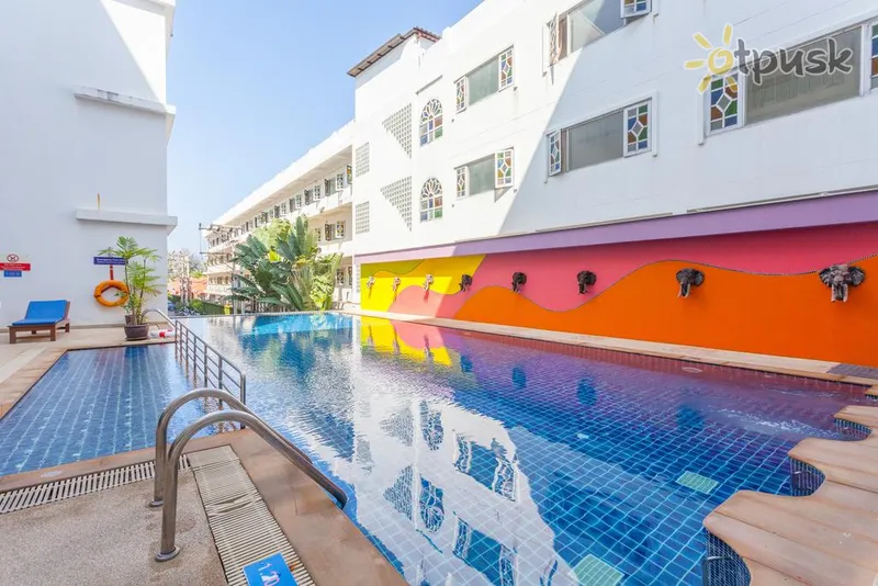 Фото отеля BaumanCasa Beach Resort 3* apie. Puketas Tailandas išorė ir baseinai