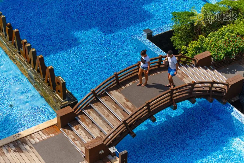 Фото отеля Baan Lai Mai Beach Resort 4* о. Пхукет Таїланд екстер'єр та басейни