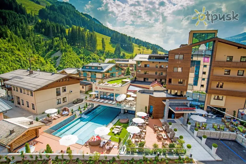 Фото отеля Alpinresort Sport & Spa 4* Salbachas Austrija išorė ir baseinai