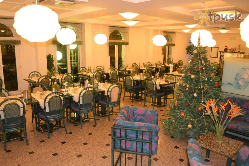 Фото отеля Piccolo Lido Hotel 3* Bordighera Itālija bāri un restorāni