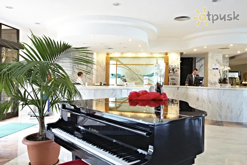 Фото отеля Hotel & Spa S'Entrador Playa 4* о. Майорка Іспанія лобі та інтер'єр