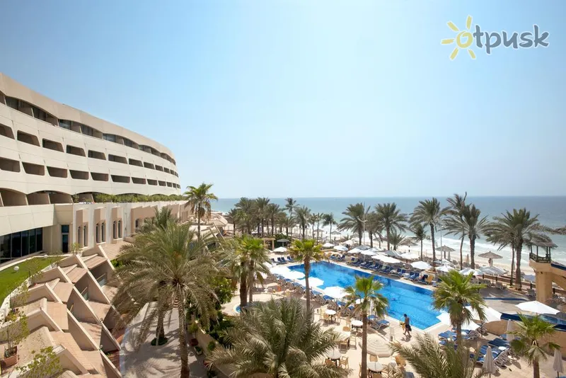 Фото отеля Occidental Sharjah Grand 4* Šārdža AAE ārpuse un baseini