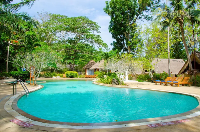 Фото отеля Coral Island Resort 3* о. Пхукет Таїланд екстер'єр та басейни