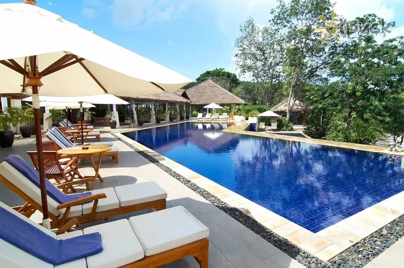 Фото отеля Chandara Resort & Spa 5* о. Пхукет Таїланд екстер'єр та басейни