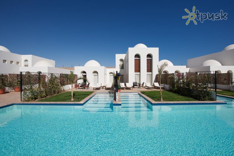 Фото отеля Fort Arabesque 4* Макаді Бей Єгипет екстер'єр та басейни