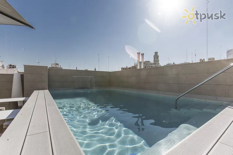 Фото отеля Vincci Mercat 4* Валенсія Іспанія екстер'єр та басейни