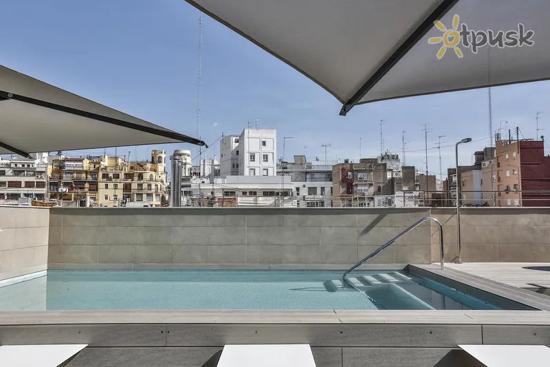 Фото отеля Vincci Mercat 4* Валенсия Испания экстерьер и бассейны