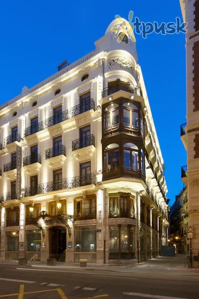 Фото отеля Vincci Palace 4* Валенсия Испания экстерьер и бассейны