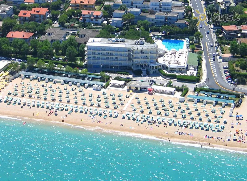 Фото отеля Numana Palace Hotel 4* Анкона Італія пляж