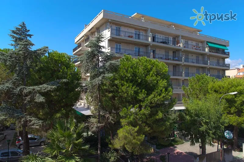 Фото отеля Pineta Hotel 3* Ascoli Piceno Italija išorė ir baseinai