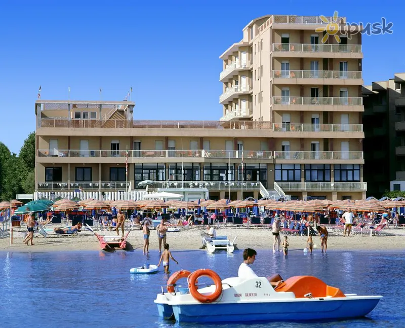 Фото отеля Astoria Hotel 3* Пезаро Італія пляж