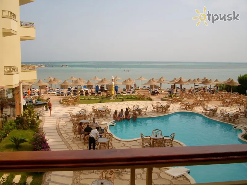 Фото отеля Magic Beach Hotel 4* Hurgada Egiptas išorė ir baseinai