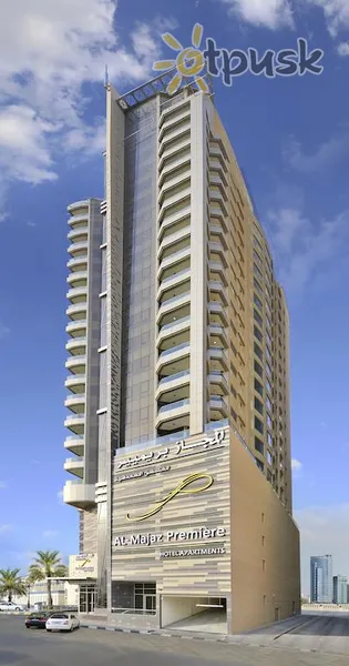 Фото отеля Al Majaz Premiere Hotel Apartments 5* Шарджа ОАЭ экстерьер и бассейны
