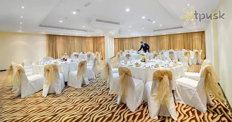 Фото отеля Al Majaz Premiere Hotel Apartments 5* Шарджа ОАЭ бары и рестораны