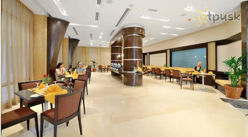 Фото отеля Al Majaz Premiere Hotel Apartments 5* Šārdža AAE bāri un restorāni