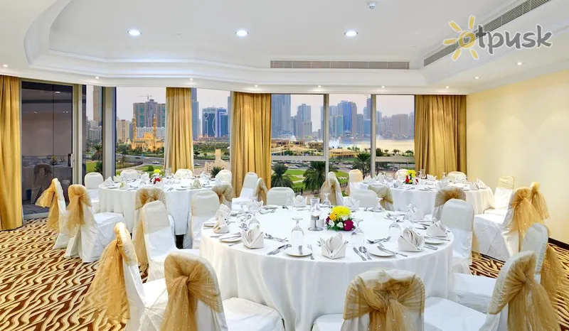 Фото отеля Al Majaz Premiere Hotel Apartments 5* Шарджа ОАЕ бари та ресторани