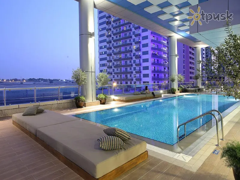 Фото отеля Ramada by Wyndham Dubai Barsha Heights 4* Dubaija AAE ārpuse un baseini